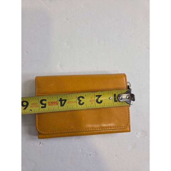 HOBO International Trifold Wallet Patina Leather WARM AMBER/yellow - Picture 7 of 7